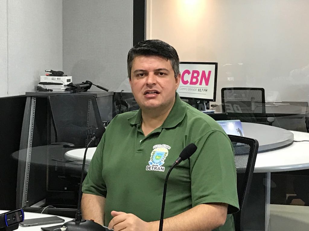 A equipe do Detran se junta a outros orgãos fiscalizadores como Bptran e Agetran - CBN CG