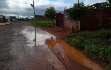 A moradora acredita que houve erro de planejamento por parte dos órgãos responsáveis - Imagem Cedida