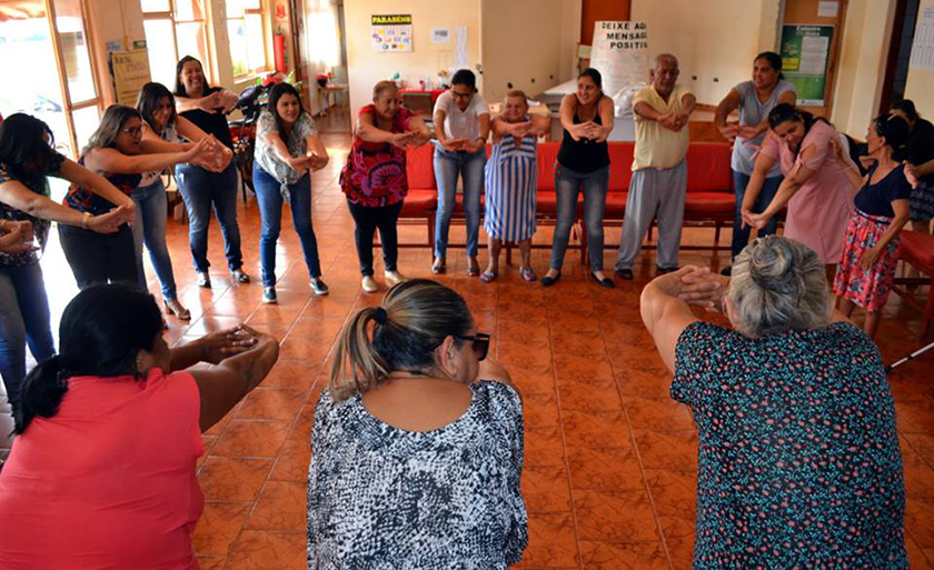 Participantes realizaram atividades de alongameto - Divulgação/Assessoria