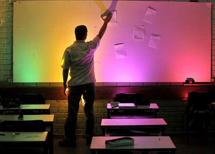 Dados mostram que a falta de confiança entre o professor e as secretarias estaduais e municipais de educação é desafio a ser enfrentado - Reprodução/Agência Brasil