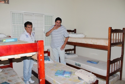André Milton e Teixeira visitam ?casa dos atletas? -