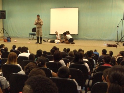 Militares estão realizando desde segunda-feira, 29, palestras em escolas de Três Lagoas   - Reprodução TVC
