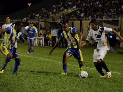 O jogo foi difícil, mas o misto garantiu sua quarta vitória no Estadual -