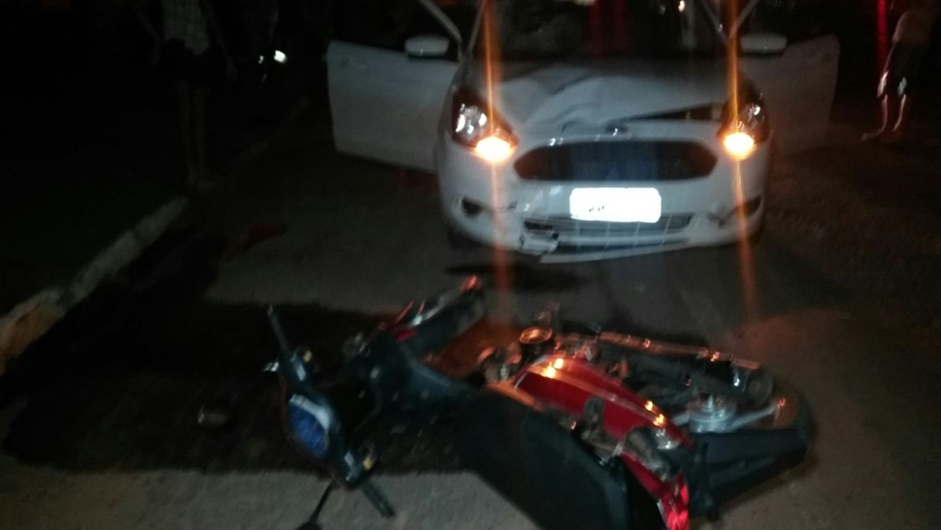 Choque ocorreu na noite deste sábado, em uma avenida de Três Lagoas - Cláudio Jr./TVC