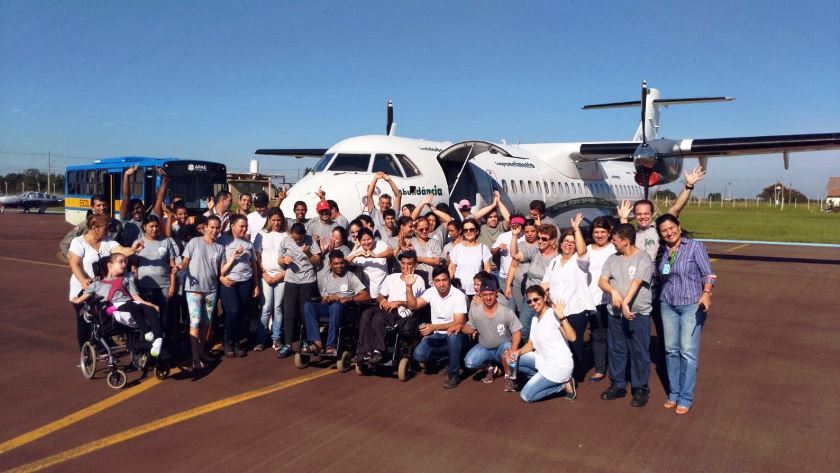 Alunos e professores no passeio desta quarta-feira no aeroporto - Arquivo Pessoal