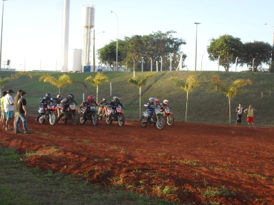 Pilotos treinam no Arena Mix para o Asacross do ano passado -