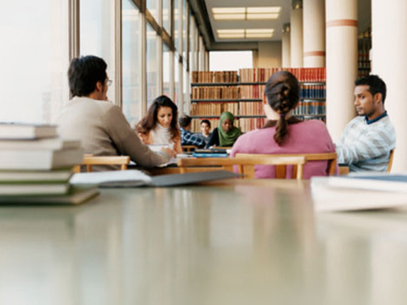Em todo o país, 1,9 mil alunos possuem o financiamento estudantil - Arquivo