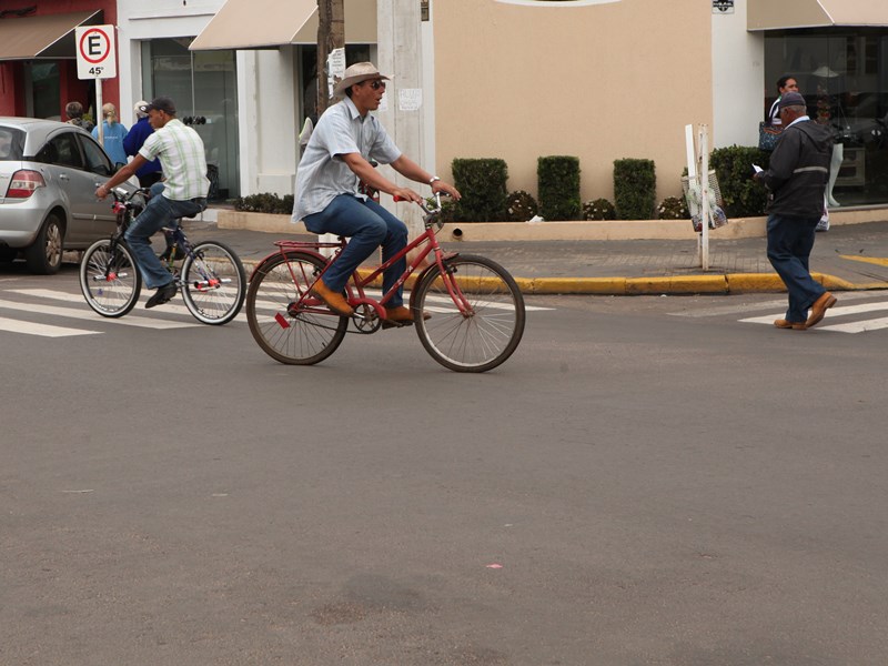 Secretaria de Trânsito vai fiscalizar trafego de ciclistas nas ruas - Elias Dias/JP