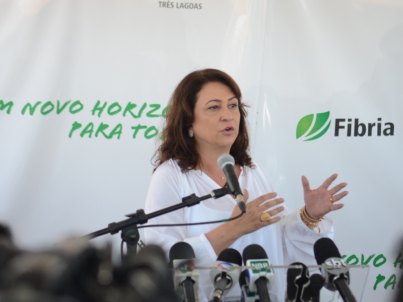 Ministra Kátia Abreu representou a presidente no lançamento do projeto de expansão da Fibria - Danilo Fiuza