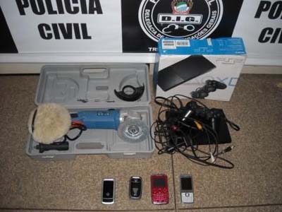 A DIG conseguiu recuperar os objetos roubados, uma politriz, três celulares e um vídeo game play station -