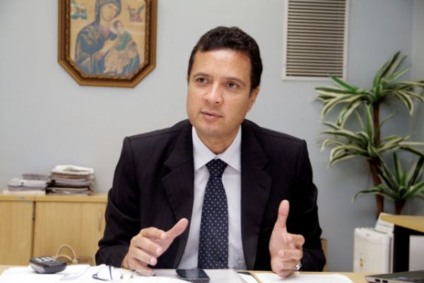 Júlio César Rodrigues evita intervenção e fica até fim do mandato -