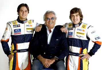 Flavio Briatore com Nelsinho Piquet (a esq.) e Fernando Alonso -