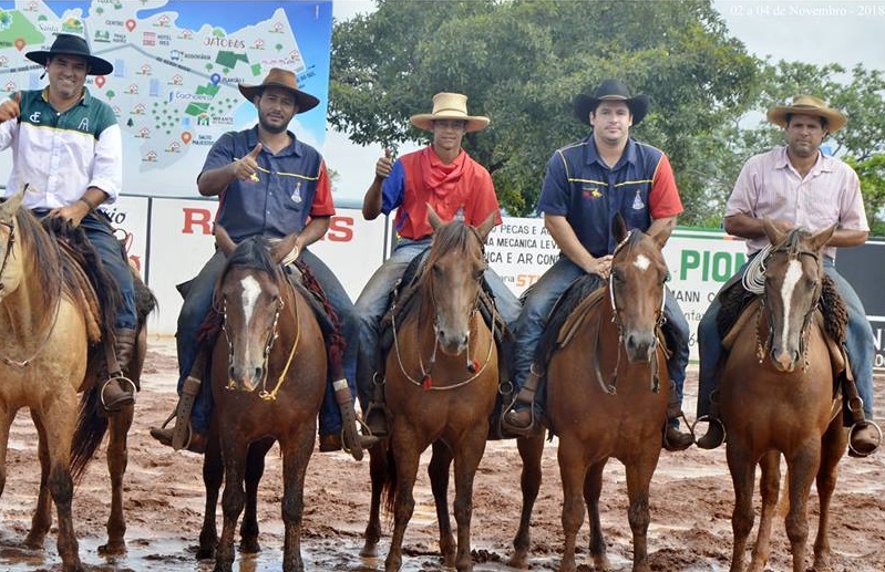 A equipe da Fazenda Mata Fria, localizada em Paranaíba, percorre diversas competições pelo Brasil - Arquivo Pessoal