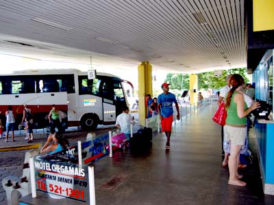 Aumento da tarifa varia conforme tipo de ônibus - Aumento da tarifa varia conforme tipo de ônibus -