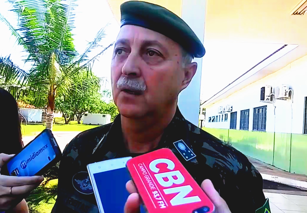 Ao ser questionado sobre intervenção militar, comandante disse que Exército cumpriu papel constitucional. - Ronie Cruz/CBN