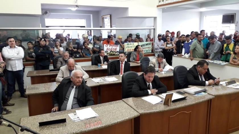 Sete vereadores aprovaram o projeto que autoriza a prefeitura a contratar empréstimo - Talita Matsushita/JPNEWS