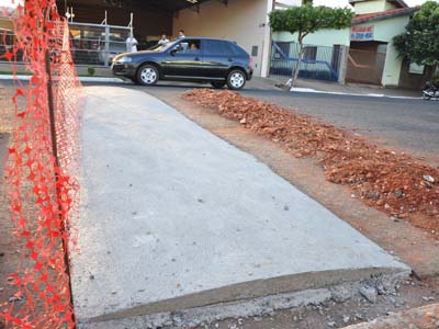 Redutores de velocidade foram implantados em vários pontos do perímetro urbano -