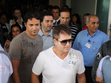 Cantor sertanejo Marrone deixou o hospital de base de São José do Rio Preto na manhã da quarta-feira -