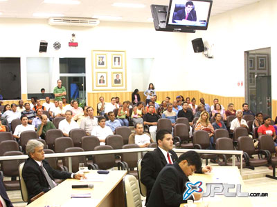 Sessões da Câmara Municipal terão um comunicador em Libras -