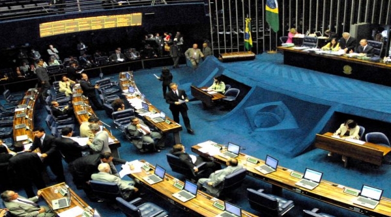 Senado aprova propostas de reajuste salarial para servidores públicos Senado aprova propostas de reajuste salarial para servidores públicos