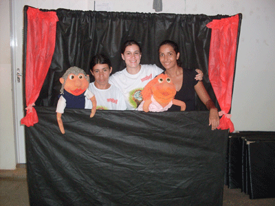 Foi apresentada às crianças uma peça teatral com o tema meio ambiente -