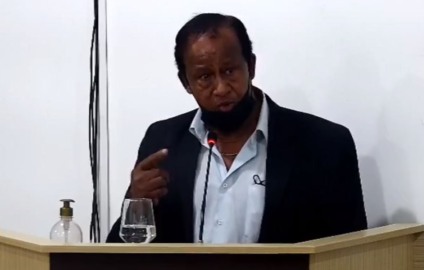 Luiz Meira (PSB) tomou posse e será o prefeito de Bandeirantes até o fim do ano - Reprodução