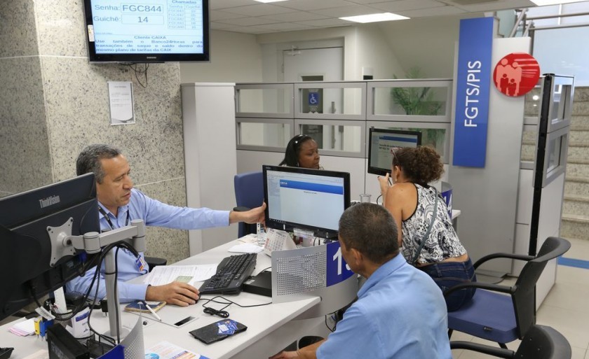 Nesta última etapa, o saque está liberado para todos os trabalhadores que têm direito ao benefício - Fábio Rodrigues Pozzebon/Agência Brasil