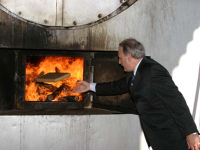 Um forno será usado na incineração -