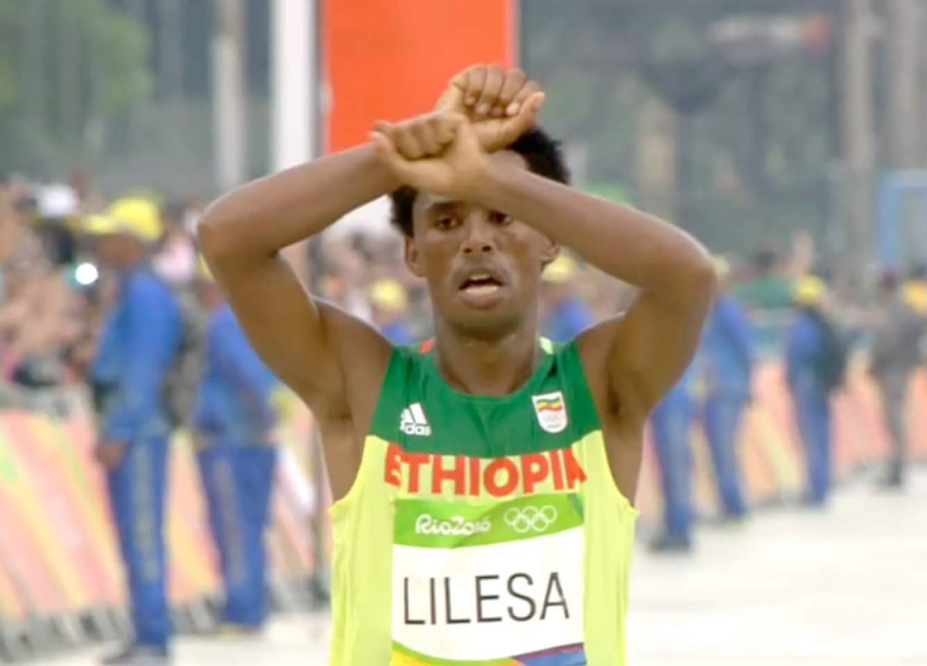 Atleta declarou que temia retaliações e até de ser morto pelo governo do seu país por causa do protesto - onlineethiopia.net/