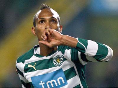 Liedson chega para ser o centroavante que o técnico Tite pedia à diretoria - Liedson chega para ser o centroavante que o técnico Tite pedia à diretoria -