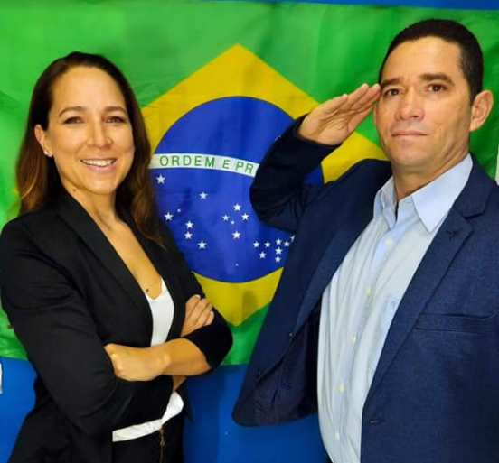 Convenção lançou tenente-coronel da PM, Ênio de Souza, para candidato a prefeito e a vice Mariana Amaral - Divulgação/Assessoria