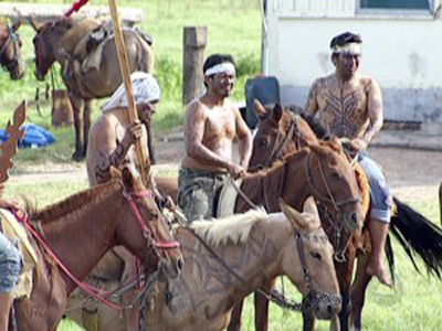 Índios kadiwéu em uma das fazendas ocupadas - Índios kadiwéu em uma das fazendas ocupadas -
