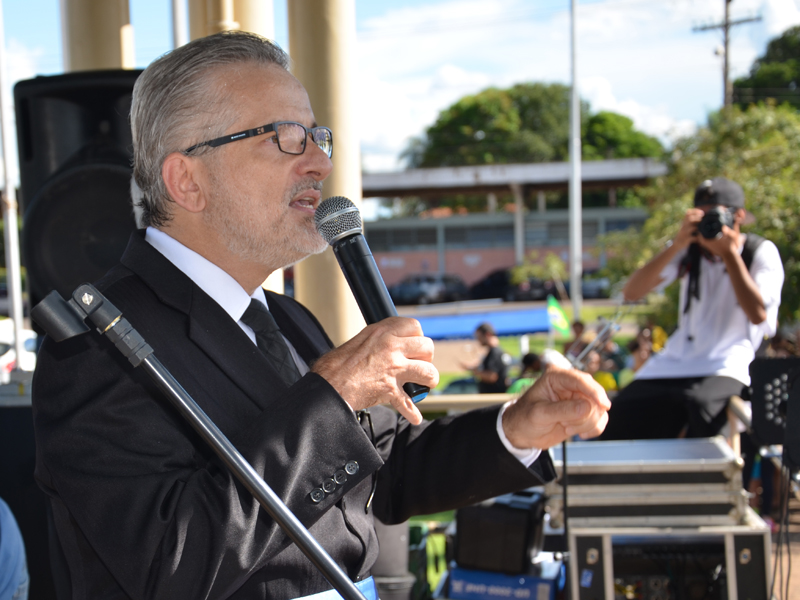 Representando os maçons três-lagoenses, advogado e presidente do Supremo Tribunal de Ética Maçônica do MS, Julio César Cestari Mancini  - Claudio Pereira/JP