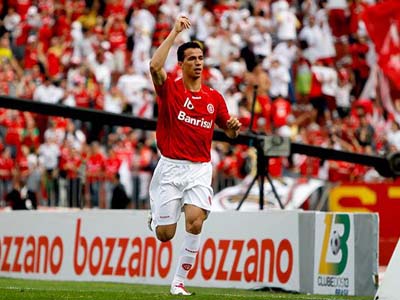 Agora, o Inter é apontado apenas como o campeão da edição de 2006 - Agora, o Inter é apontado apenas como o campeão da edição de 2006 -