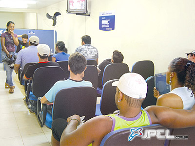 Cerca de 120 atendimentos diários tiveram de ser suspensos em decorrência da falha no sistema -