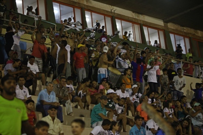 Equipe espera que, com apoio da torcida, resultado seja melhor que na primeira partida -