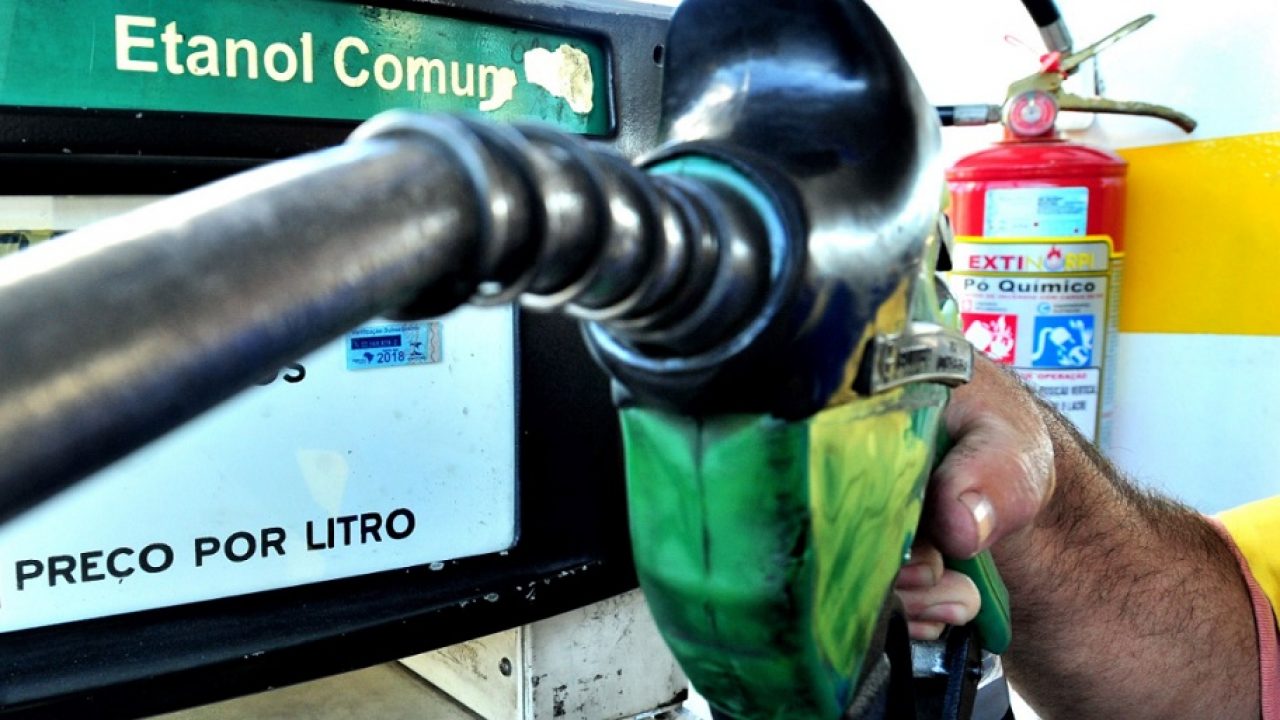 Entenda como se faz o cálculo para encontrar qual combustível sai mais em conta para o consumidor - Emídio Marques
