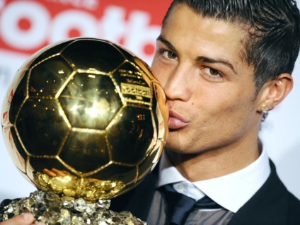 Ronaldo também venceu em 2008 e no ano passado, e ficou em segundo lugar três vezes – em 2009, 2011 e 2012. - Reprodução