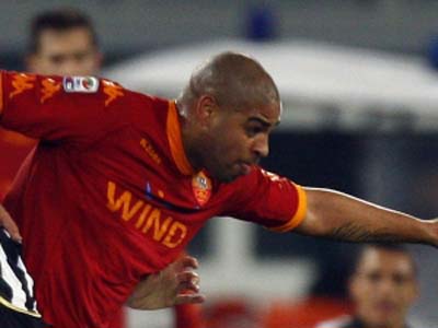 Rosella Sensi garantiu que o Imperador permanecerá no elenco para a sequência da temporada - Rosella Sensi garantiu que o Imperador permanecerá no elenco para a sequência da temporada -