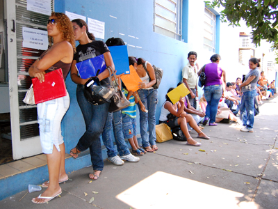 Estimativa é de que 10 mil famílias façam o cadastro e recadastramento -