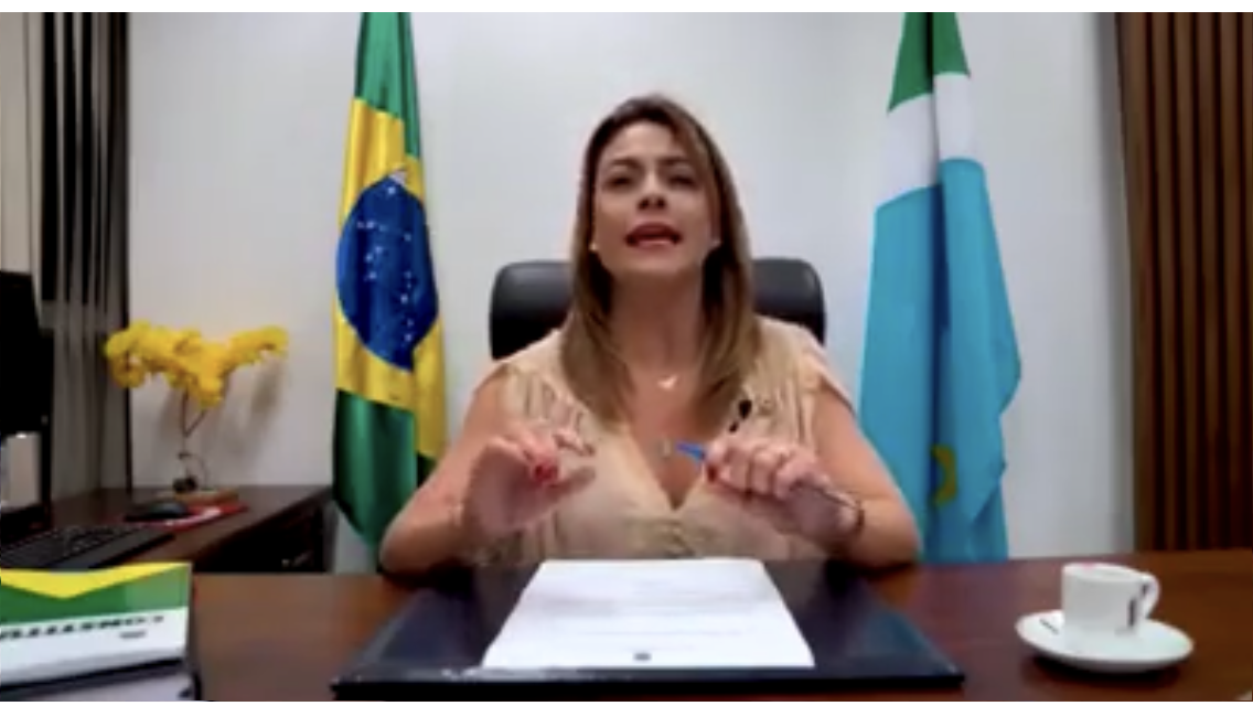 Em vídeo, Soraya pede que polícia recolha telefone do deputado David - Reprodução