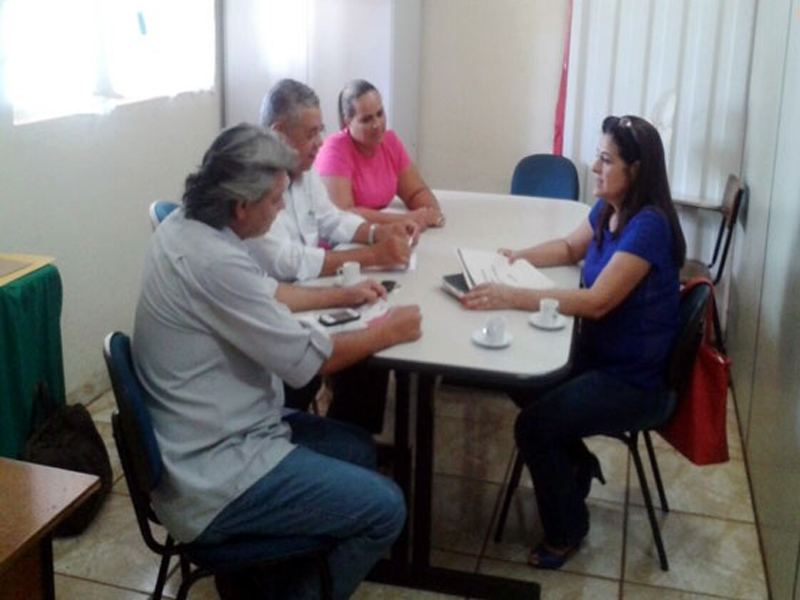 Encontro serviu para agendar o treinamento e qualificação de um profissional para orientar os empreendedores do município - Divulgação