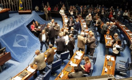 Senadores vão analisar regras para aposentadorias especiais - Foto:Arquivo/JPNews