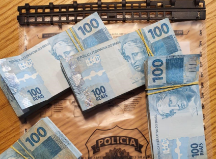 R$38 mil em espécie foram apreendidos na operação. - Foto: Cedida pela PF R$38 mil em espécie foram apreendidos na operação. - Foto: Cedida pela PF