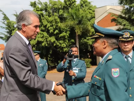 Governador Reinaldo fez as honras da posse  - Notícias MS