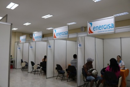 Estrutura montada para atender consumidores segue todas as regras de biossegurança - Divulgação/ACICG