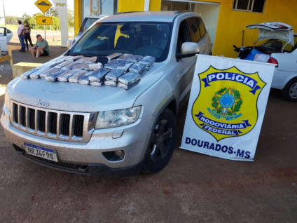 Homem é preso transportando 45kg de cocaína - Foto: Divulgação/PRF