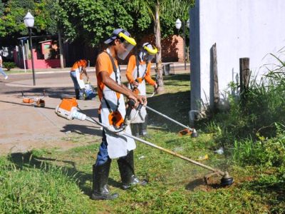 Município inicia trabalho de roçadas no Nossa Senhora das Graças -