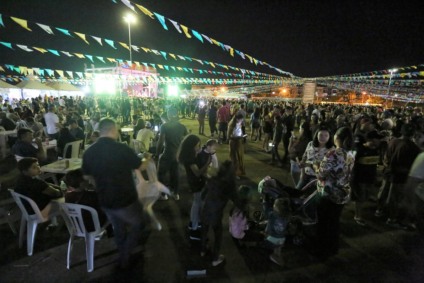 Festa começa sempre às 18h na Praça do Papa, na Vila Sobrinho - Divulgação / PMCG