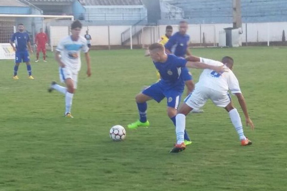 Sete de Dourados foi goleado pelo Luziânia e segue sem marcar pontos na competição - Divulgação/FFMS